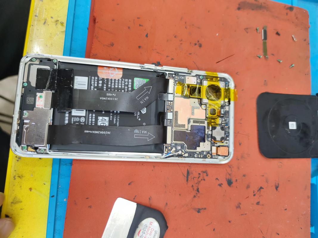 小米11pro换电池插错了主板报废了怎么办