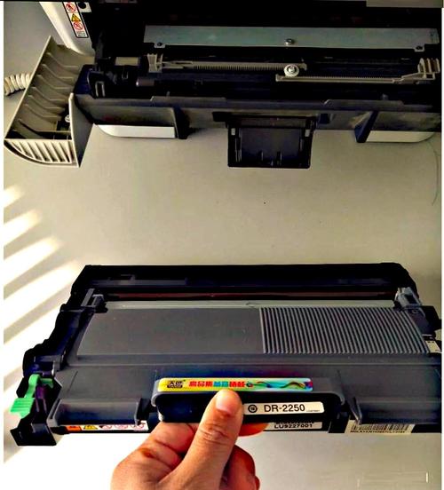 打印机硒鼓怎么打开?