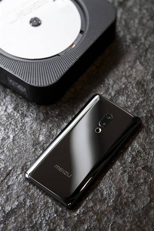 魅族zero无孔手机发布:产品力十足!外观三星Note9+魅族16