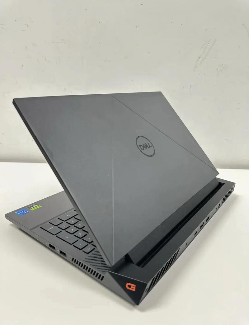 戴尔笔记本红色外壳是什么型号