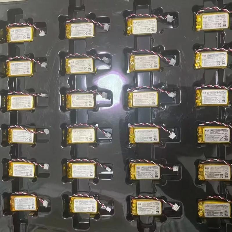 罗技g304电池能用多久