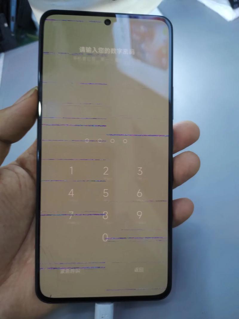 红米5plus总是卡在开机画面是主板哪里坏了呢