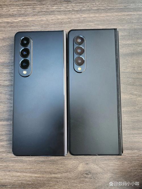 vivoxfold3和三星fold4对比
