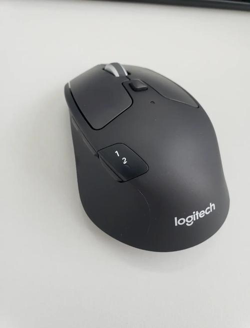 罗技M720鼠标评测:多设备切换+自定义按键+人体工学设计,百元级“MX平...