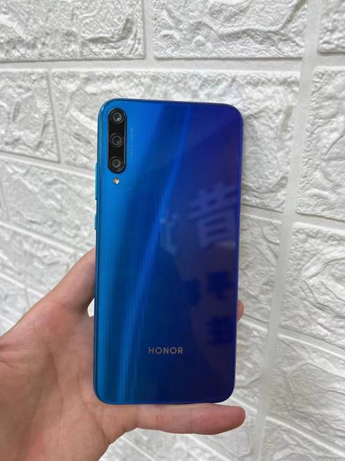 华为荣耀play和荣耀10区别在哪