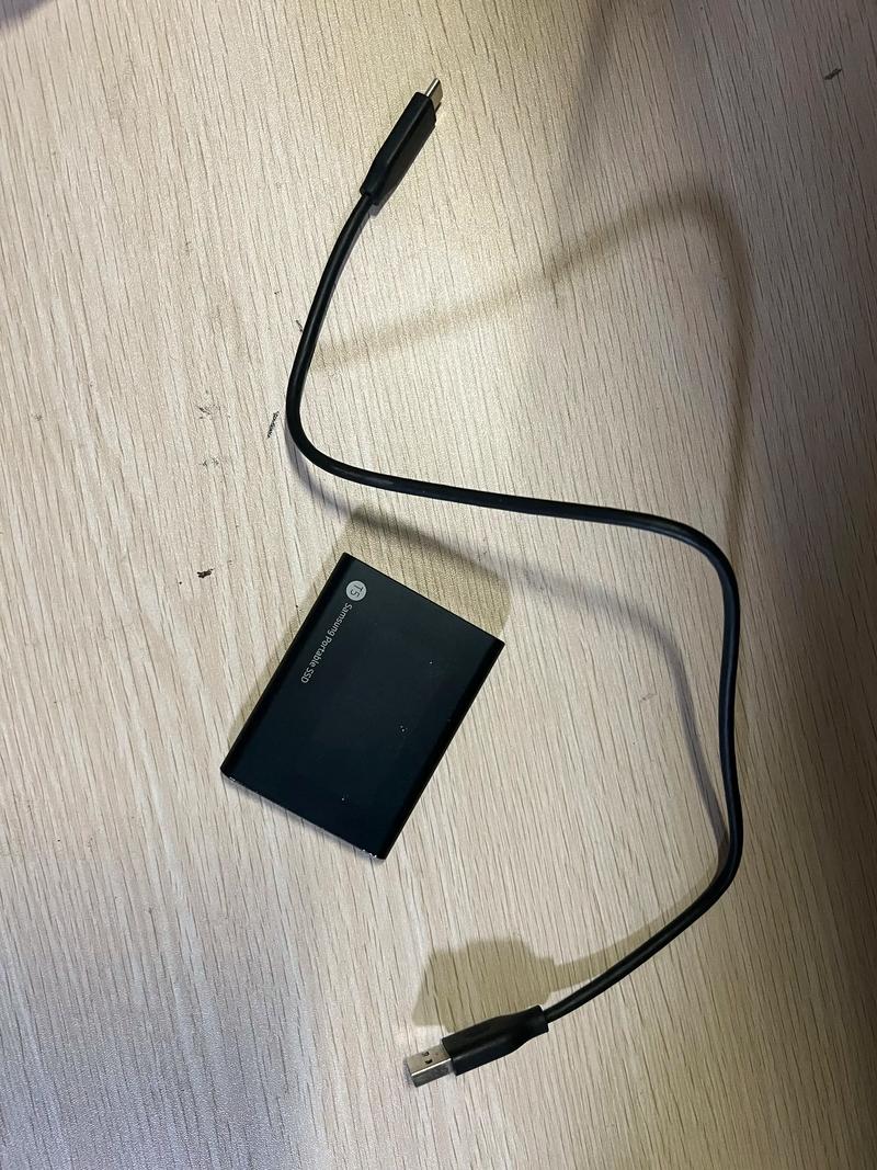 固态硬盘可以当移动硬盘用吗