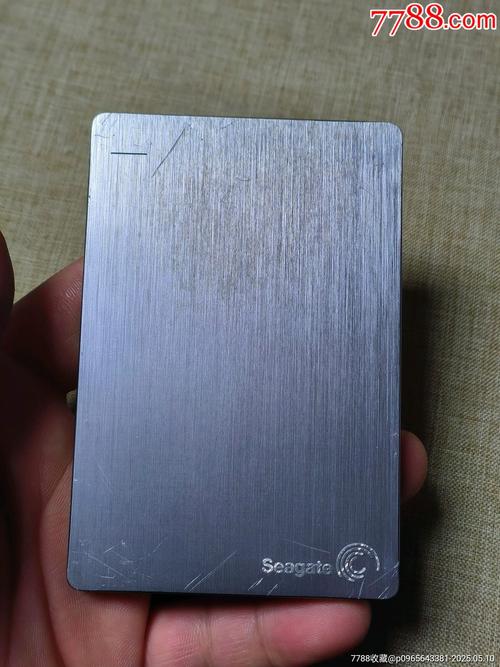 移动硬盘500G和1TB容量一样吗