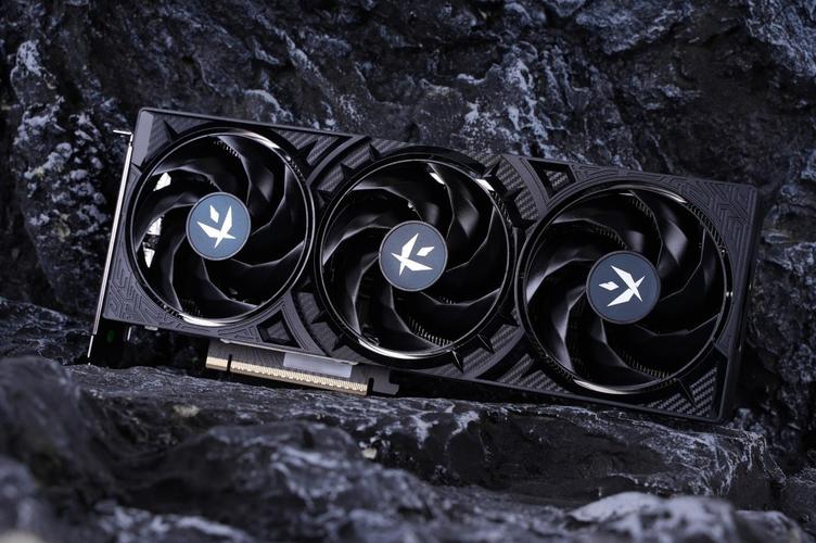 索泰和映众显卡做工对比,哪个更好些