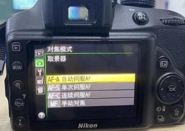 尼康d3000过时了吗,尼康d300s过时了吗