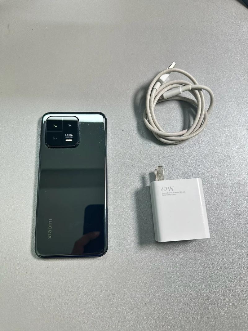 小米13第二个卡槽在哪里