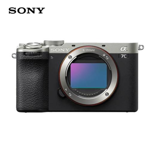 索尼a6700拍人像合影用什么镜头