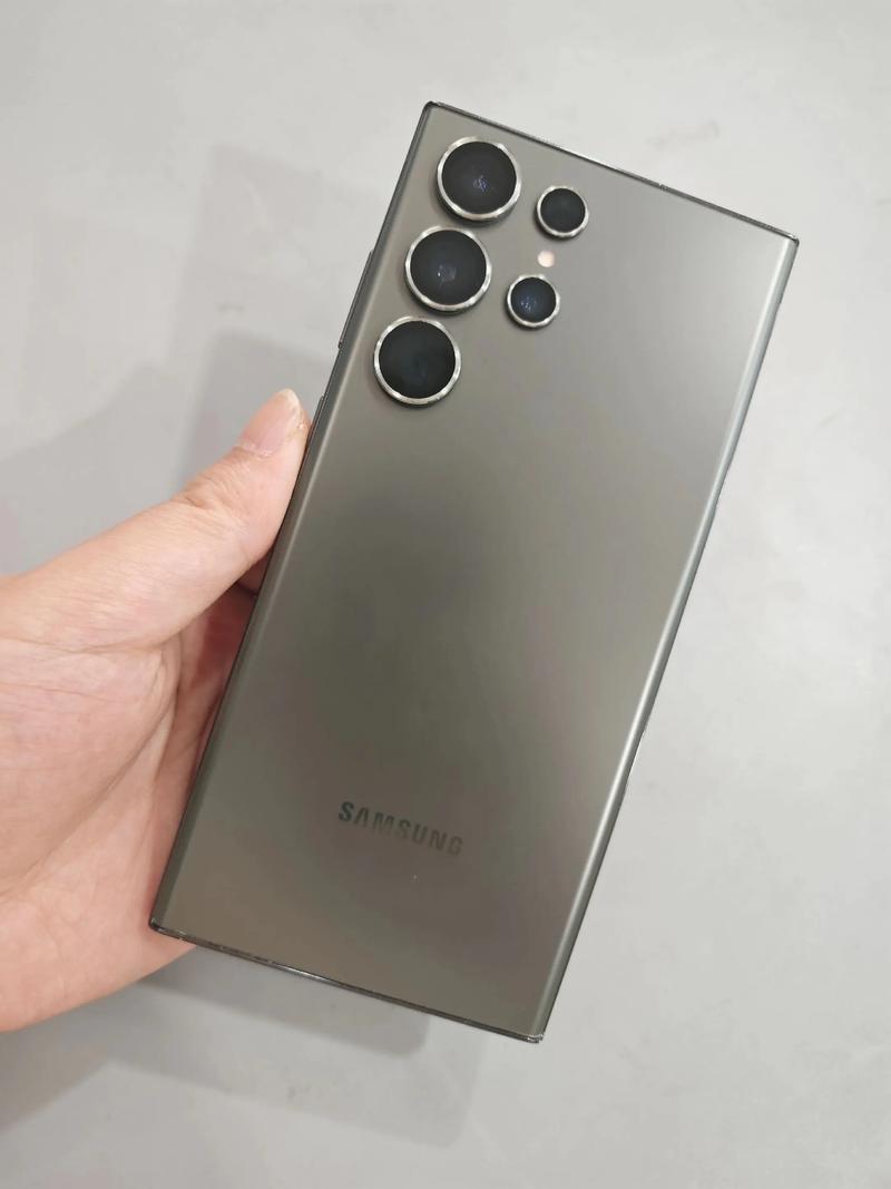 2013年买三星s2过时吗