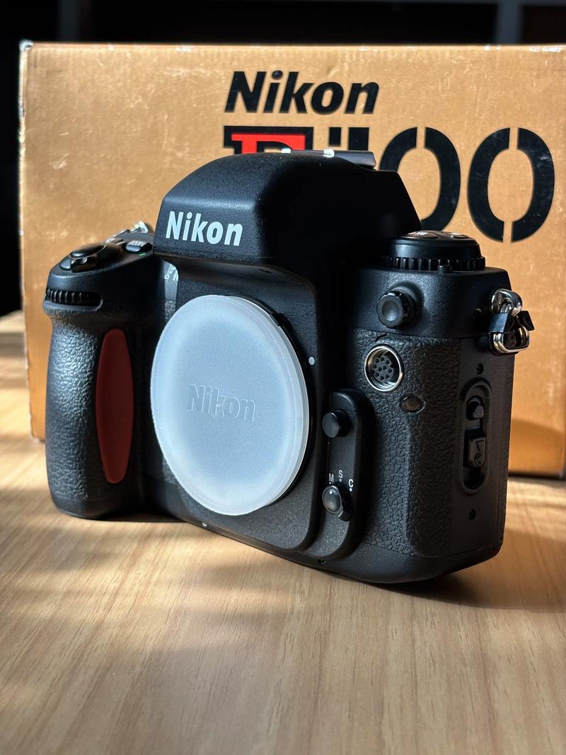 请问一下索尼T500的优点和缺点,买这台值不值?