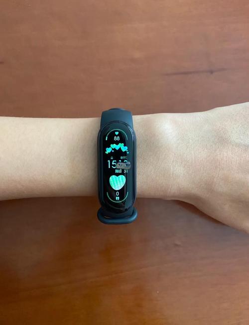 现在适合买小米手环6还是5呢?