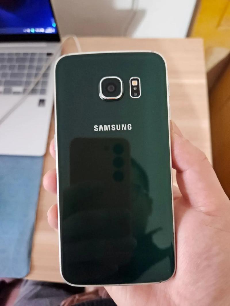 三星s6和三星s6edge现在多少钱了?它们两怎么差了那么多?