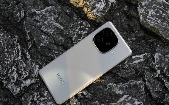 iqooz11上市准备时间需要多久