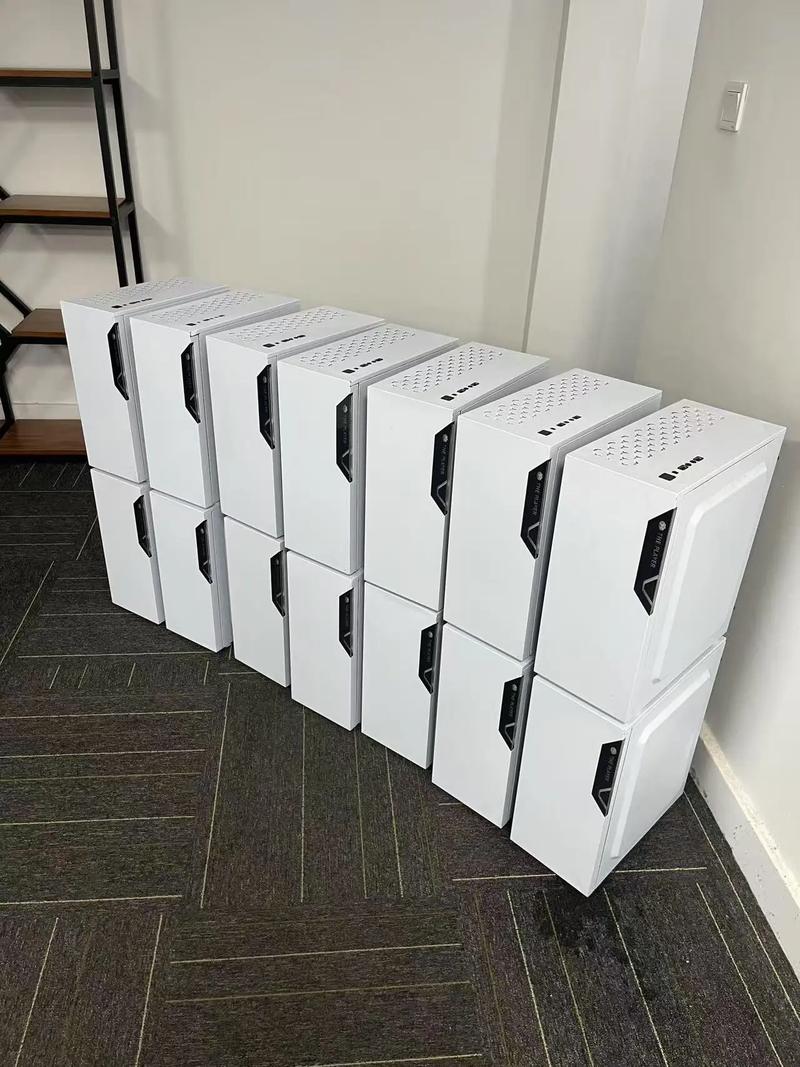 台式电脑一套下来多少钱?