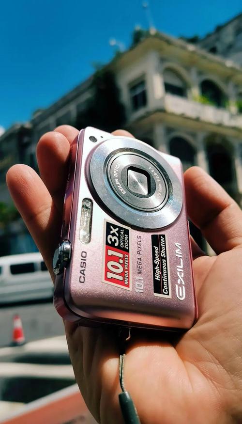 卡西欧数码相机上搭载了美颜,美景模式的机型是哪些?