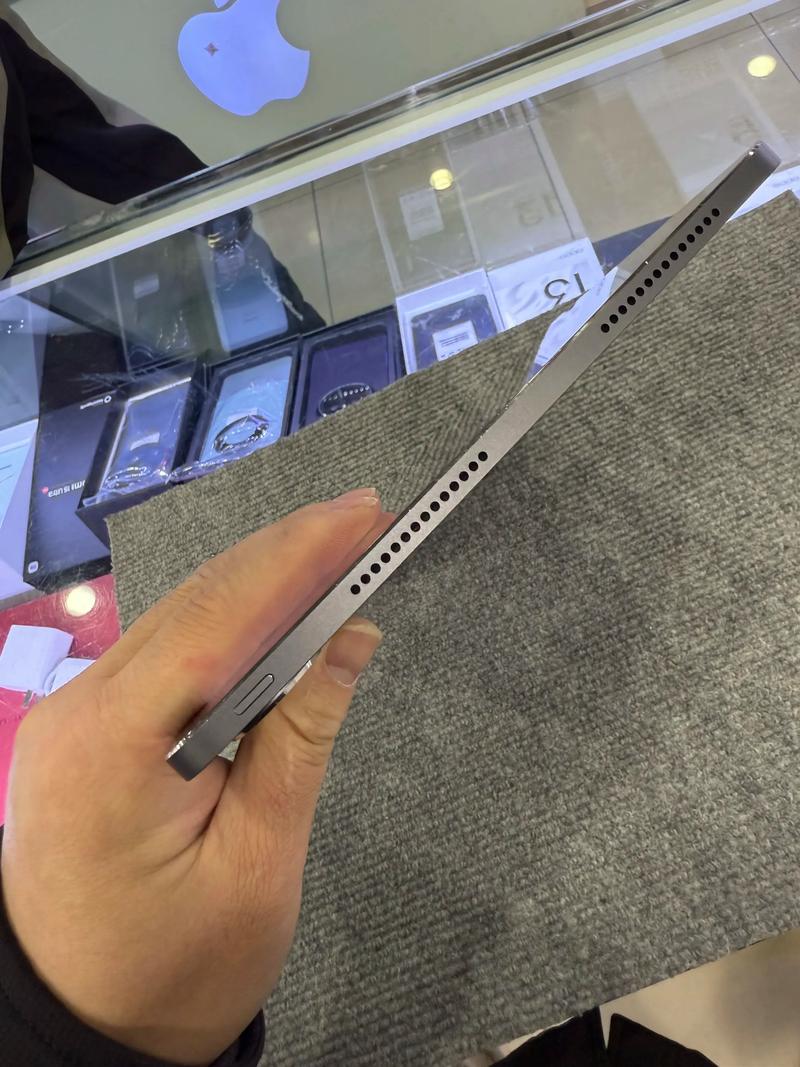 荣耀v8和荣耀v8pro哪个好