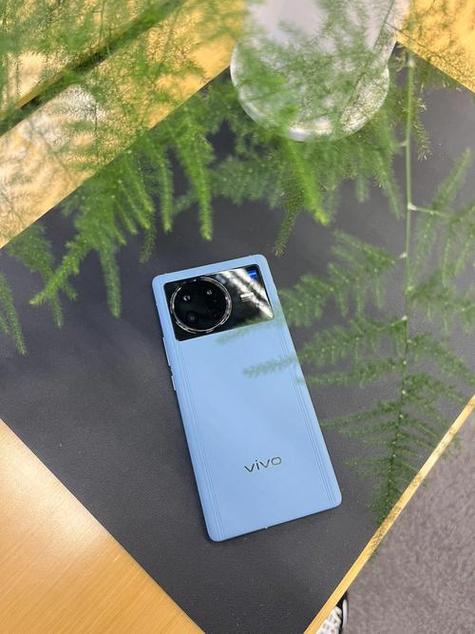 vivox7的屏幕硬度如何,可以不贴钢化玻璃膜吗。