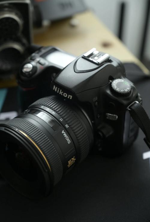 用尼康D80长焦(F5.8)拍片.怎么调让我更清楚