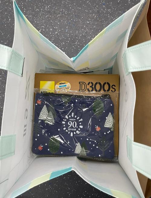 尼康d3300是什么档次(尼康d300是什么档次)