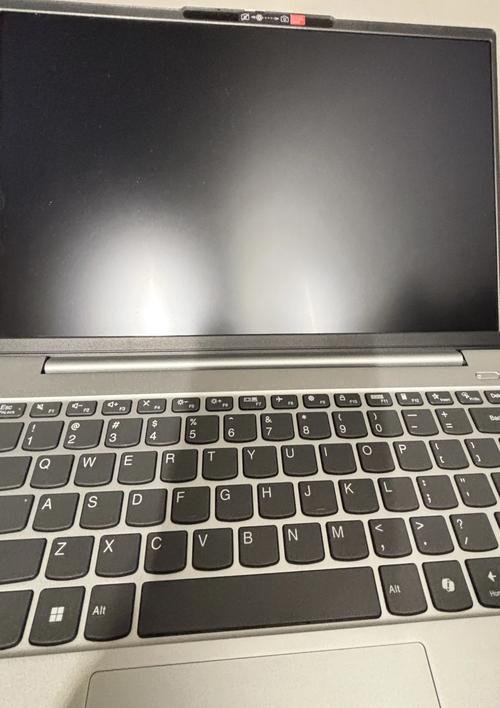 联想小新开盖自动开机是怎么了??