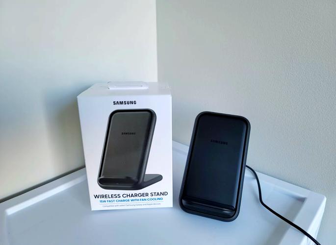 三星德国网站列出了无线充电器Trio的规格