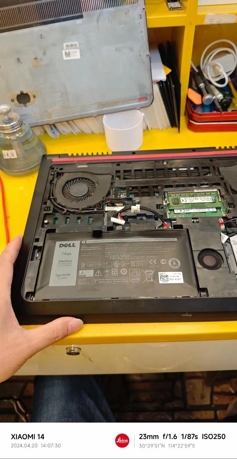 为什么戴尔灵越15p1548换了一个win7系统用着用着触摸板就失灵了?