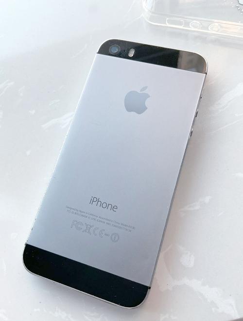 苹果5s可以用电信卡