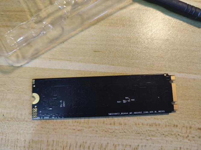 我买了两个固态硬盘一个128G的当系统用一个512G的当储存用,系统够用吗...