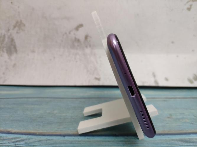 荣耀8c电池多大