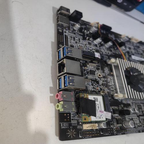 杰微主板找不到u盘启动