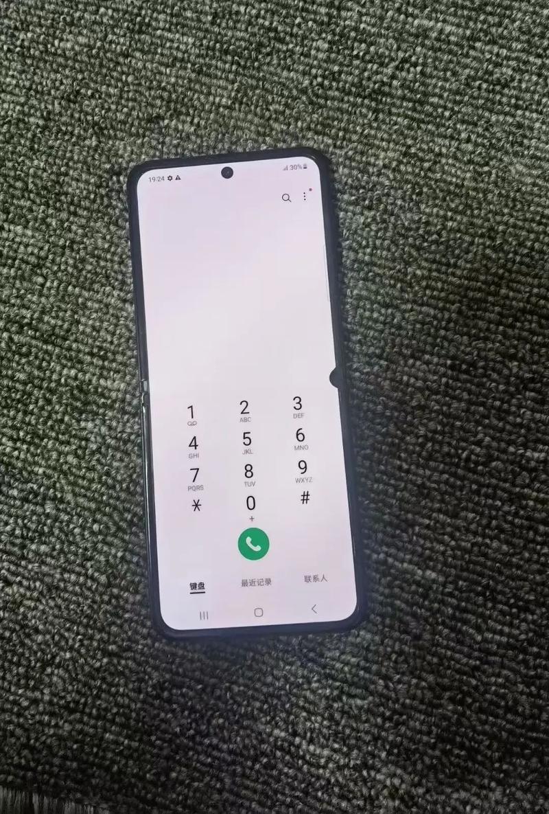 为什么三星屏幕有黑点?