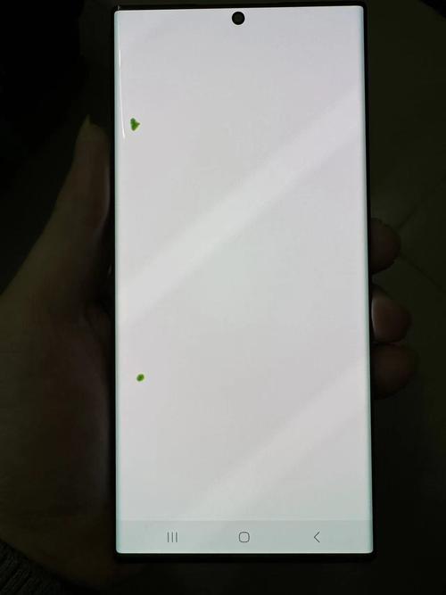 三星fold2屏有黑点还能继续使用吗