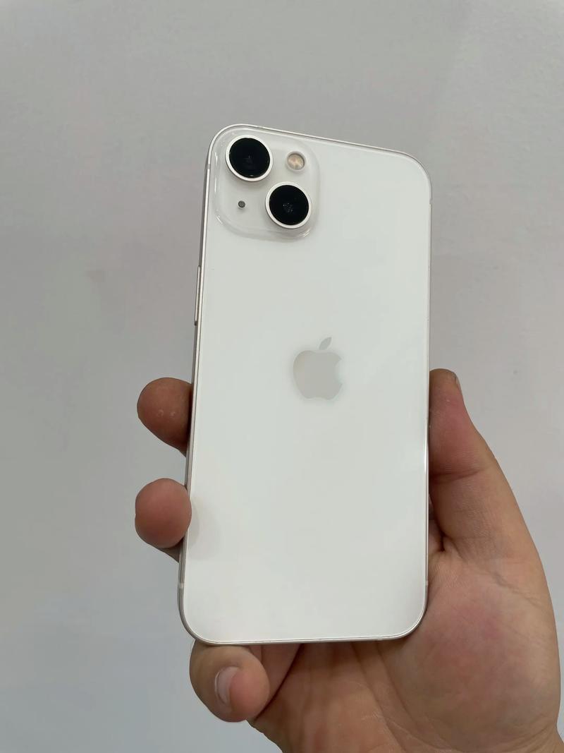 苹果13手机128G多少钱?