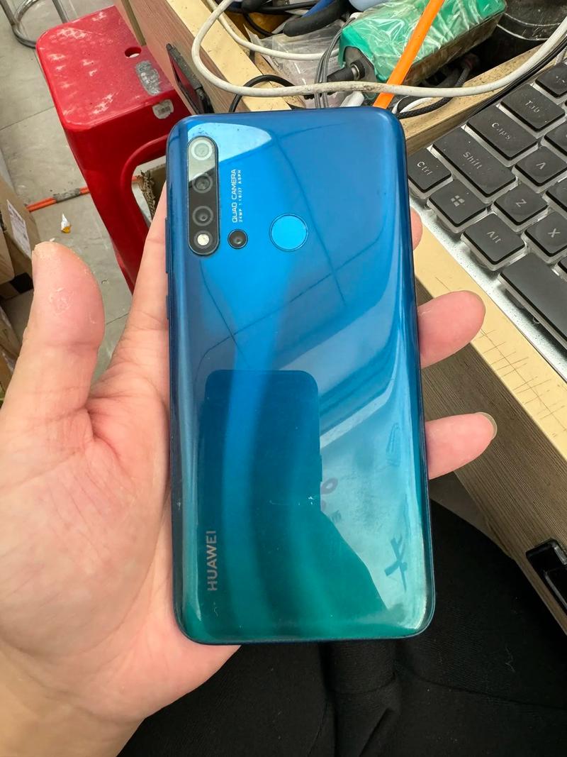 华为nova5i内屏和外屏坏了维修需要多少钱?