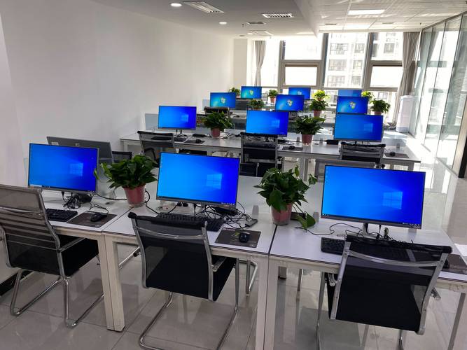 想租20台办公电脑,请问有谁知道去哪里租比较靠谱?