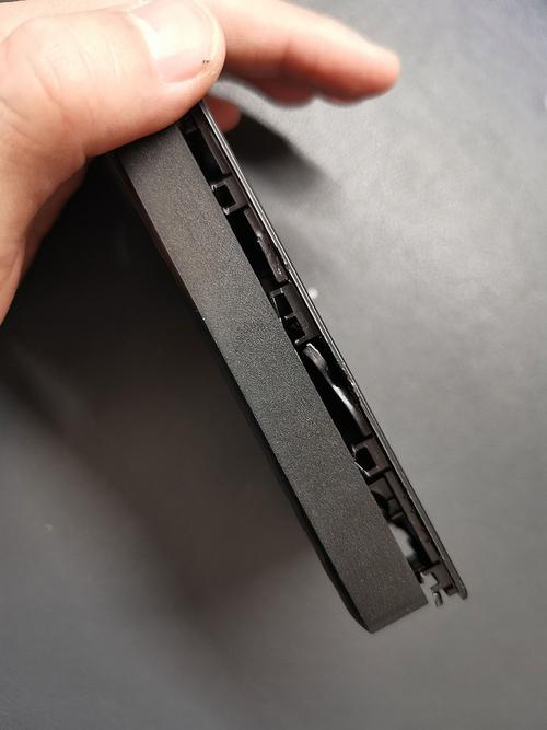 怎么拆下移动硬盘盒