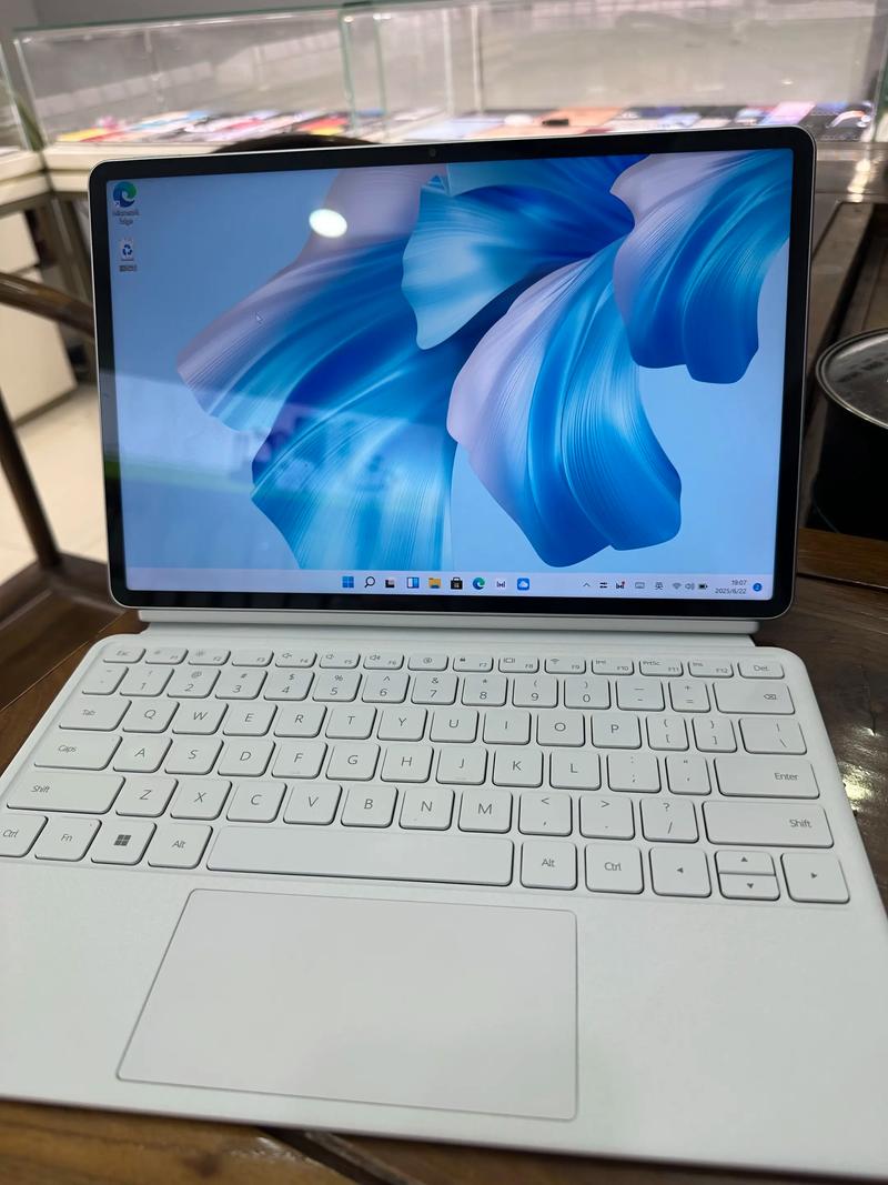 华为平板matebookego区别在哪里?