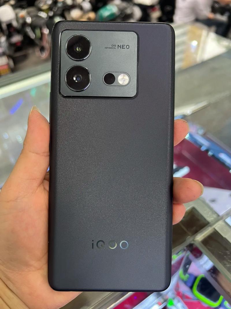 iqooneo8上市时间