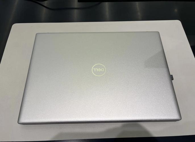 纠结灵越16plus和xps15。。