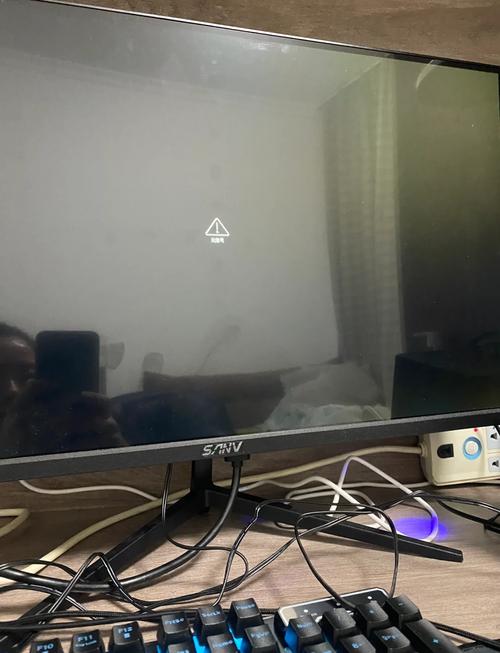 电脑启动了,但是屏幕没显示