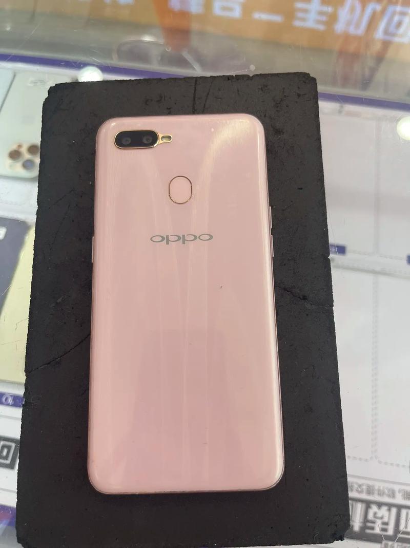 oppoA77和oppoA77t有什么区别,费用是一样吗