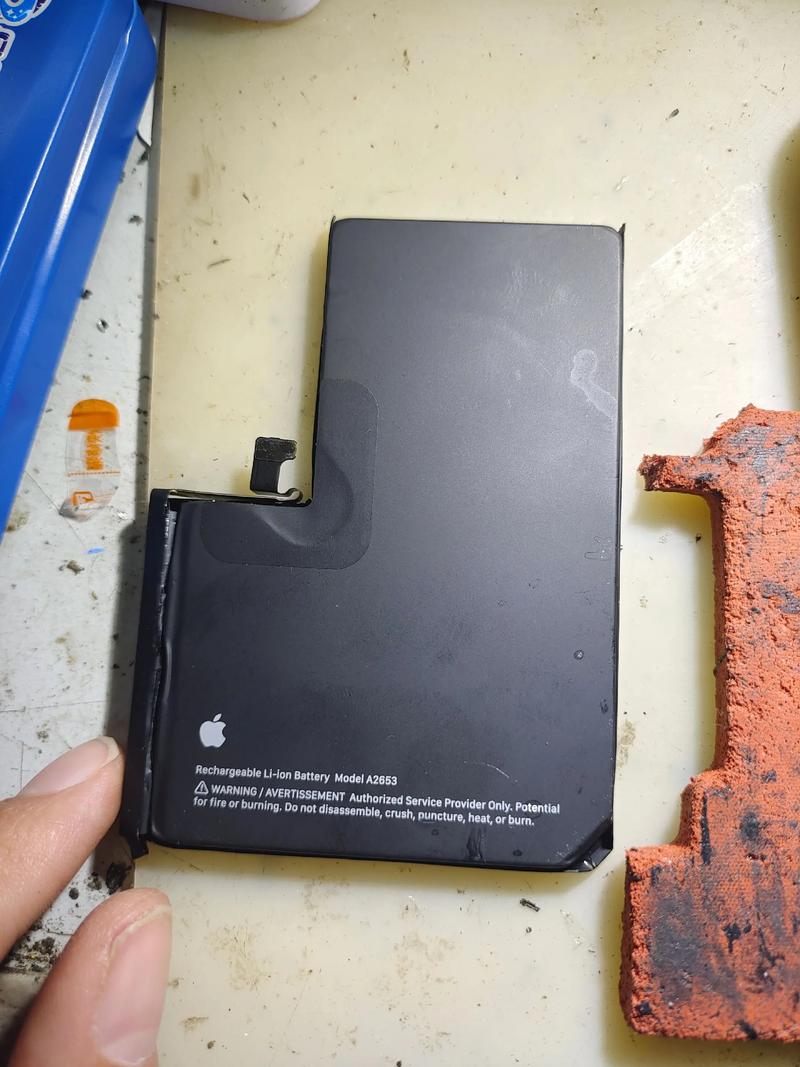 苹果电池81%要不要换