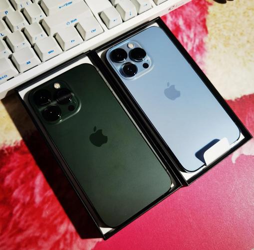 苹果13和苹果12哪个更护眼