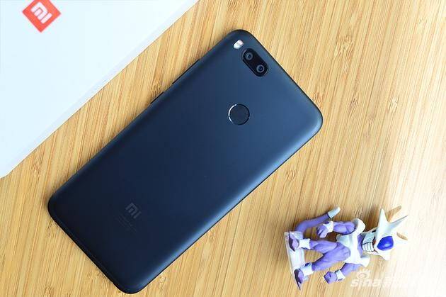 小米5x红米5p玩游戏那个更好?和性价比