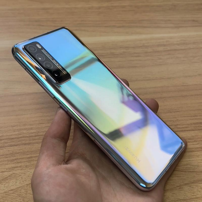 华为gt4手表曜石黑跟亮黑有什么区别