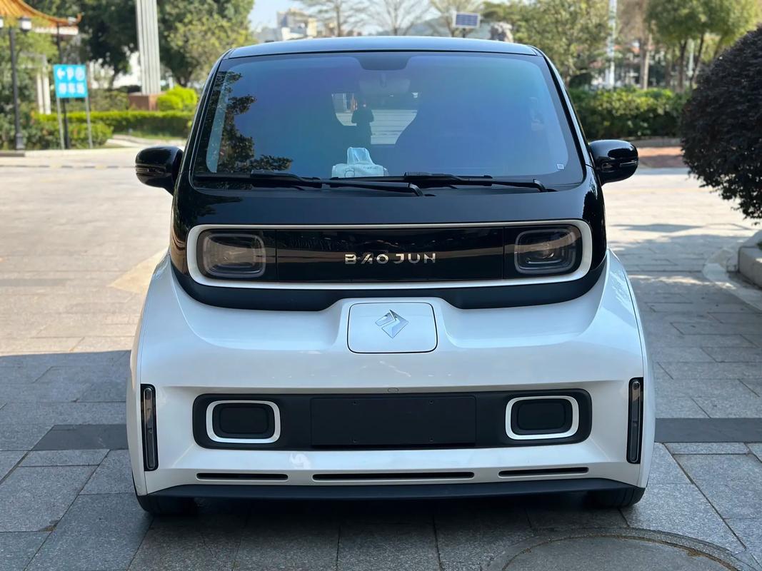 新宝骏旗下首款纯电动车型——E300上市,共6款车型,6.48万起