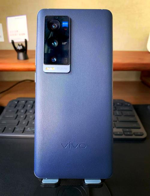 vivox60曲面屏和vivox60pro哪个好